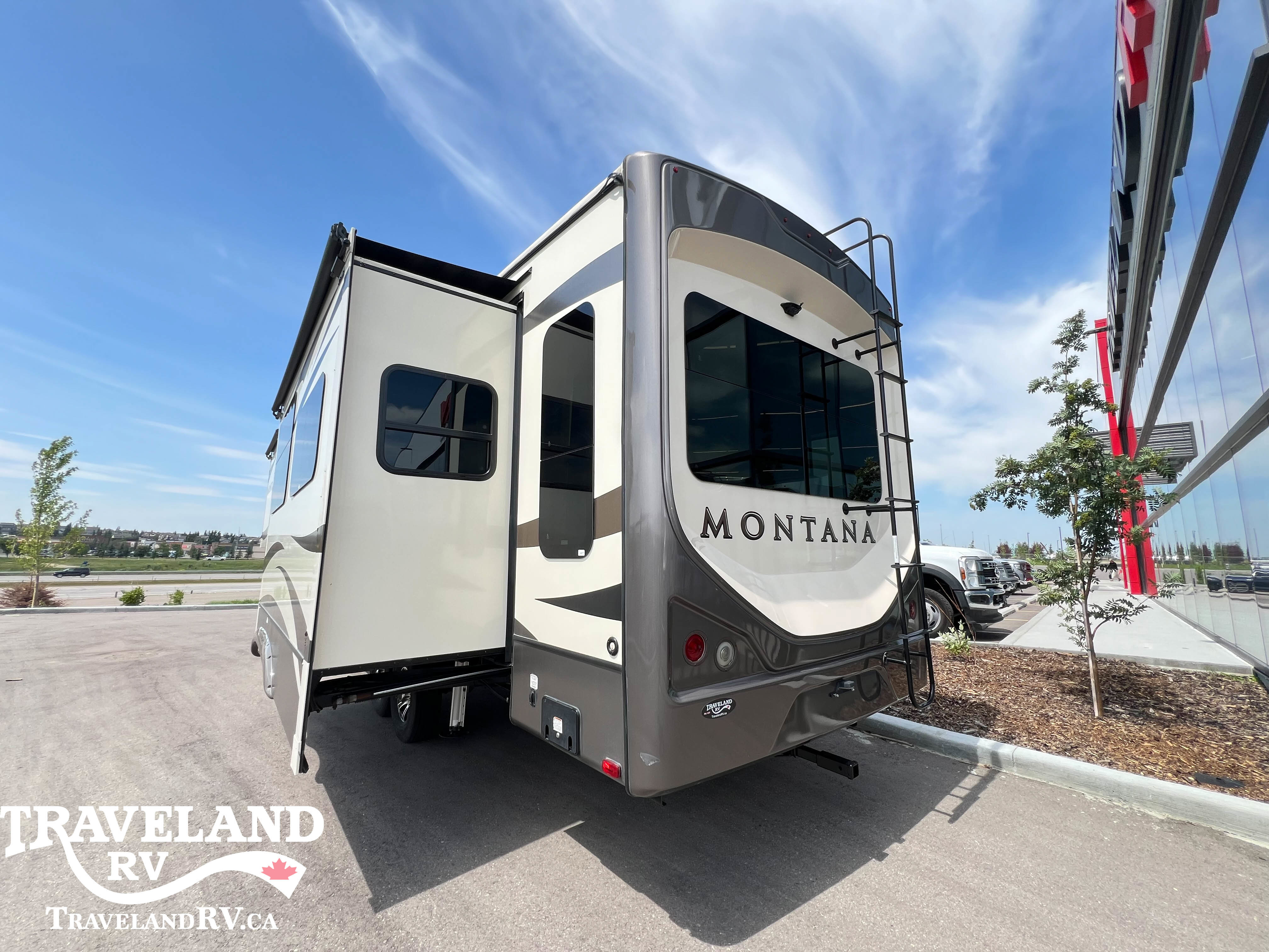 2018 KEYSTONE MONTANA 3160RL LEGACY EDITION - Image 6