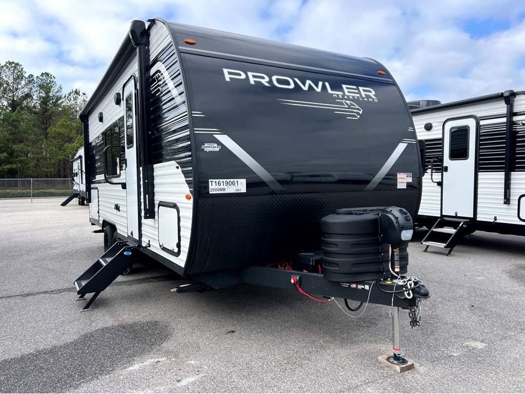 2026 HEARTLAND PROWLER 2000MB - Image 1