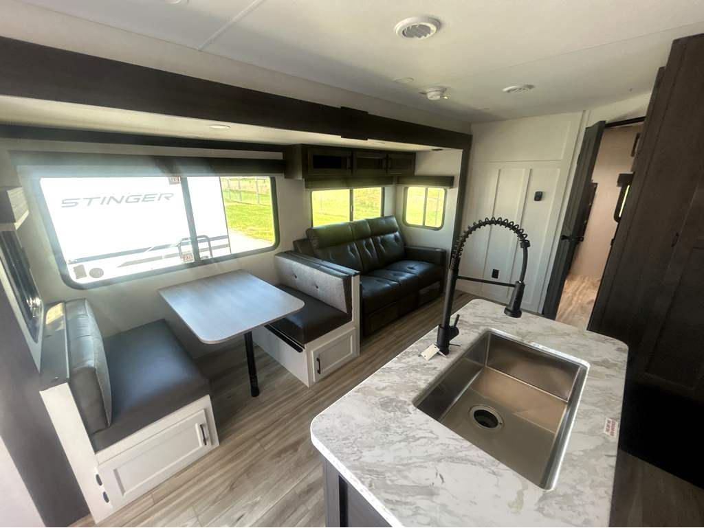 2026 VENTURE RV SPORTTREK 327VIK - Image 11