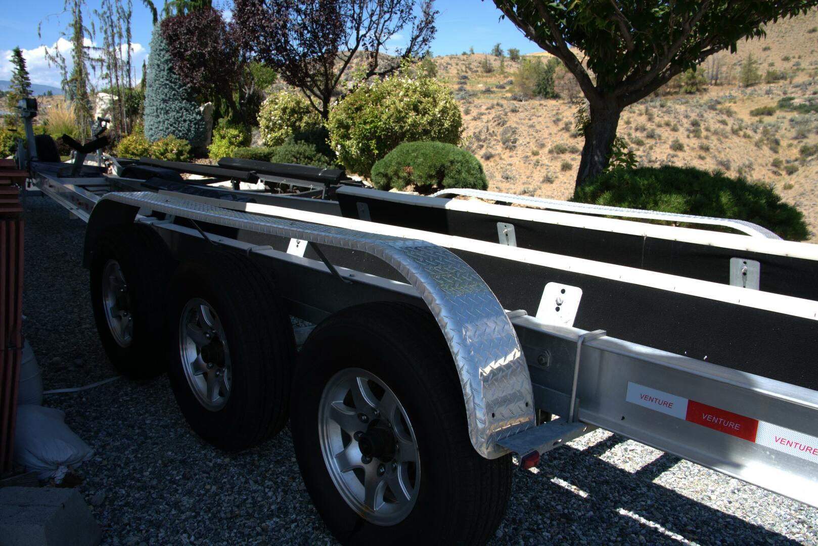 2005 Cobalt 343 - Image 68
