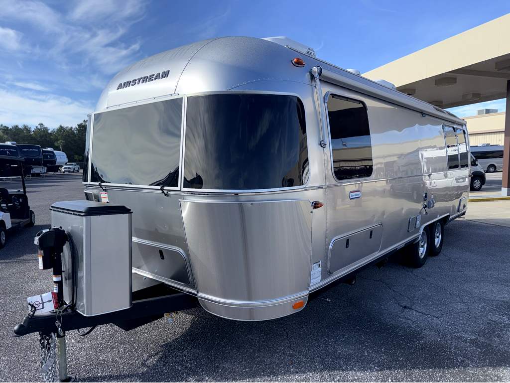 2026 AIRSTREAM INTERNATIONAL 27FBT - Image 2