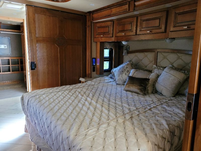 2016 Tiffin Allegro Bus 45 OP - Image 18