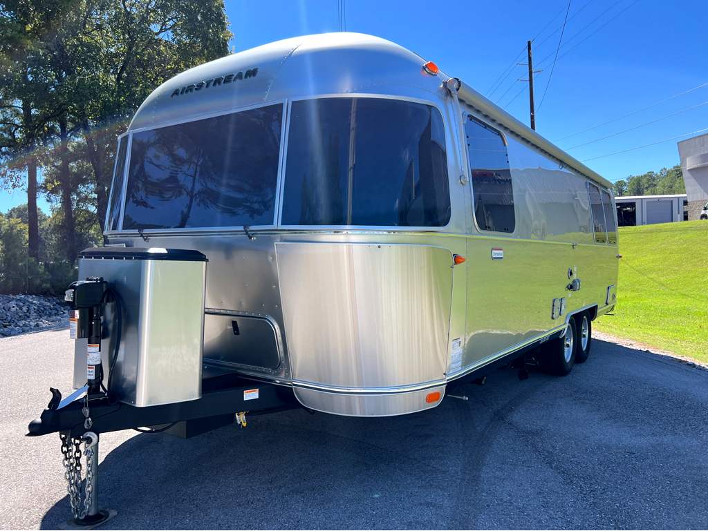 2027 AIRSTREAM INTERNATIONAL 27FBQ - Image 2