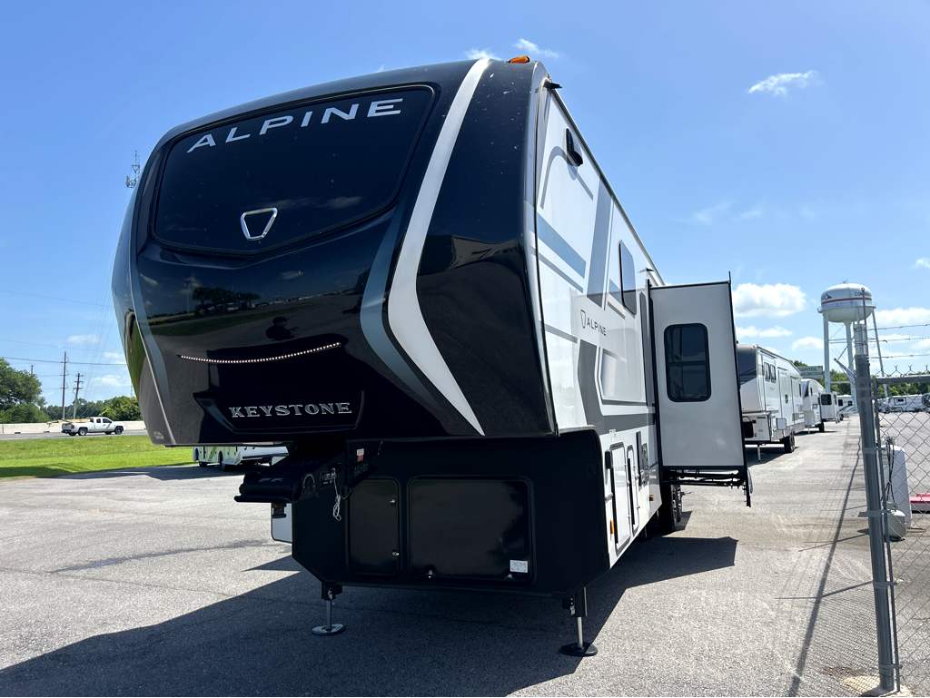 2026 Keystone ALPINE 3820FK - Image 2