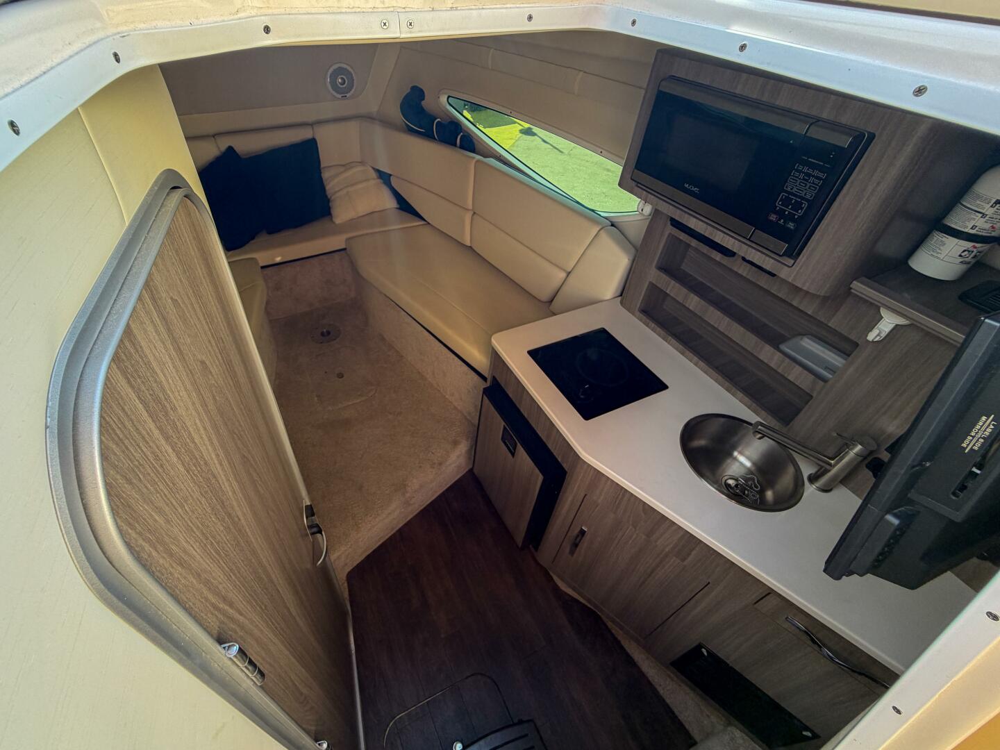 2020 Regal 26 Express - Image 3