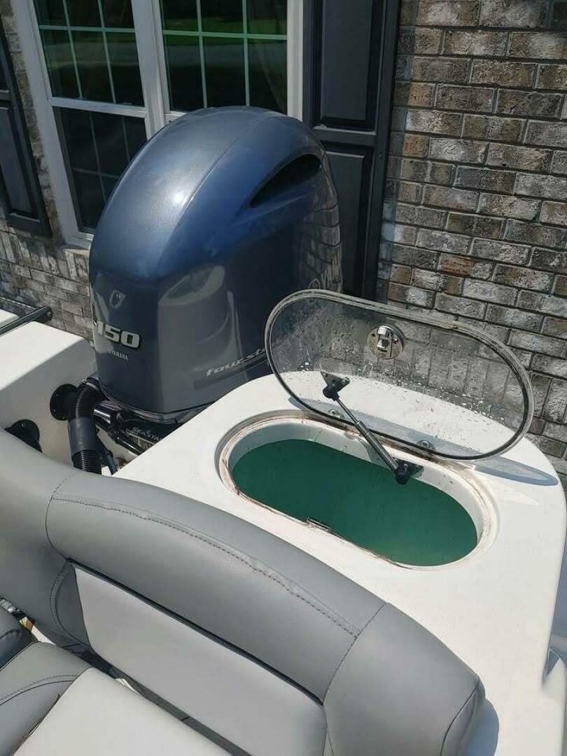 2022 Nauticstar 2102 Legacy Base - Image 7