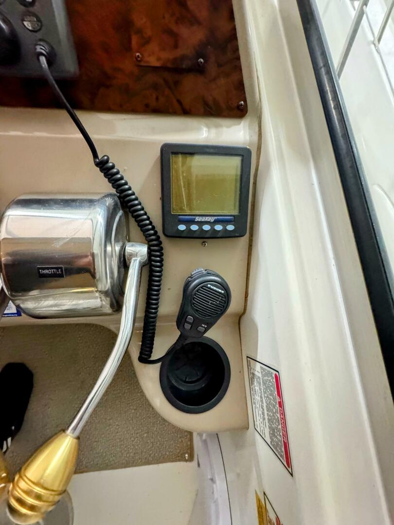 1998 Sea Ray 400 Sundancer - Image 13