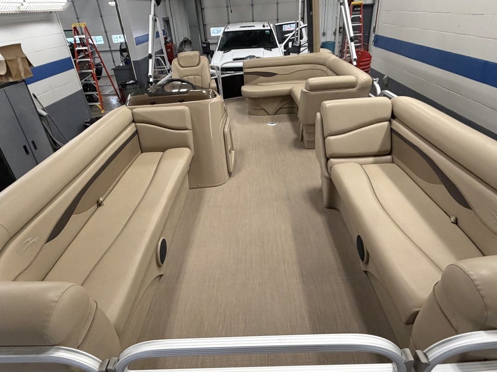 2018 Bennington 21SL - Image 10