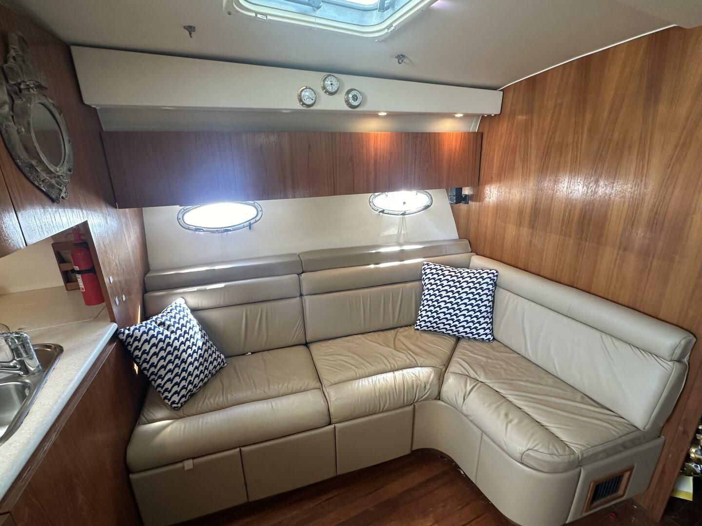 2001 Tiara Yachts 4300 Open - Image 17