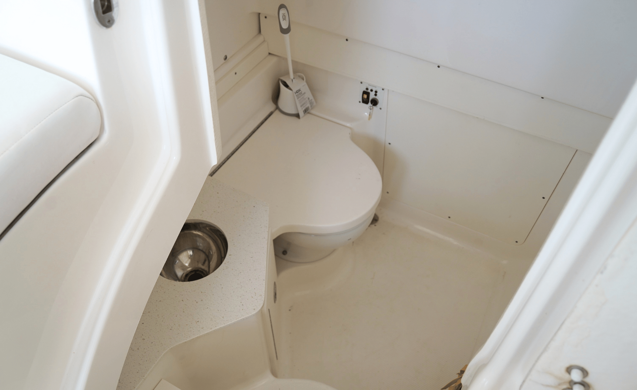 2020 ROBALO 302 - Image 52