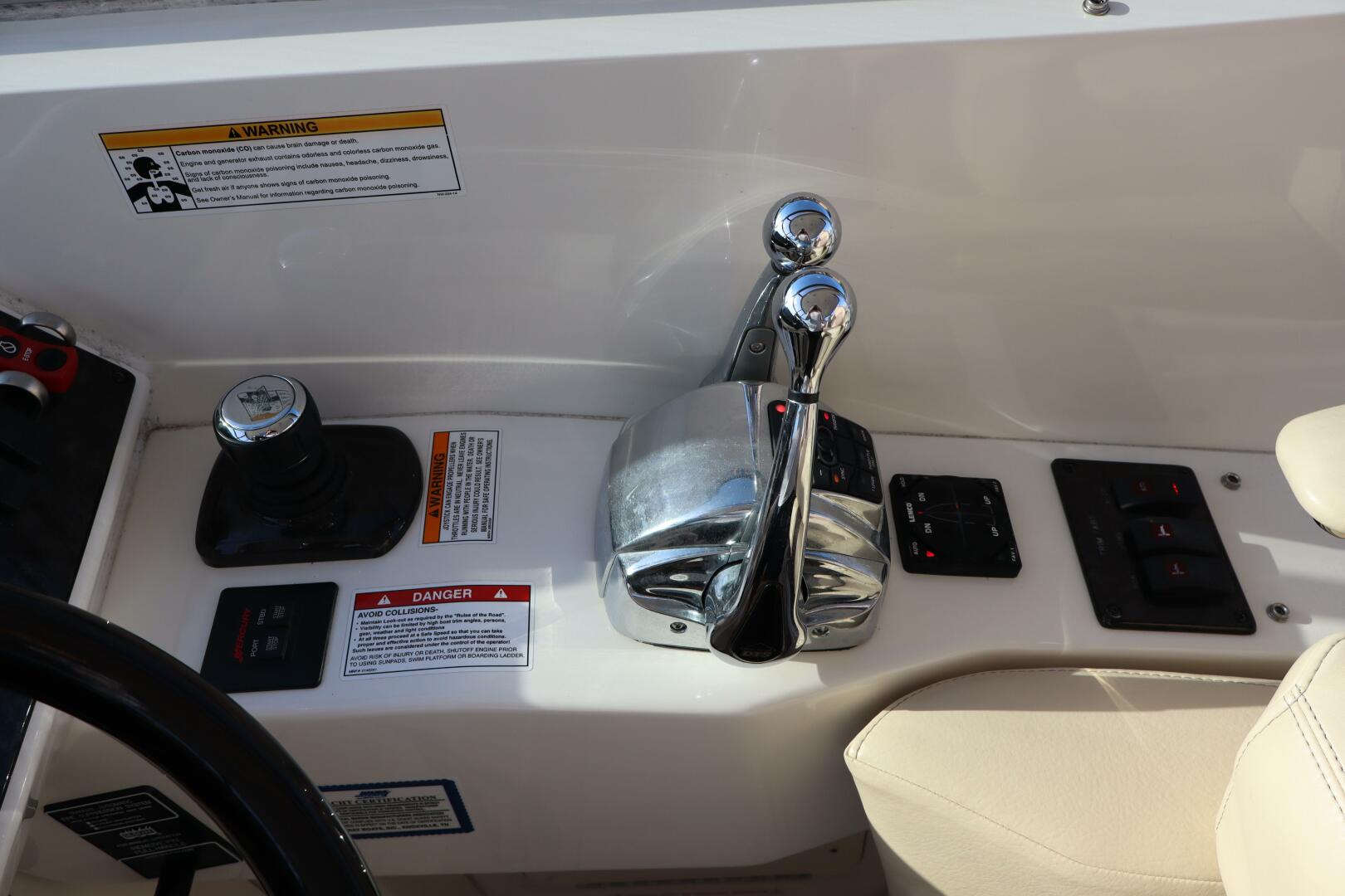 2015 Sea Ray 410 Sundancer - Image 31
