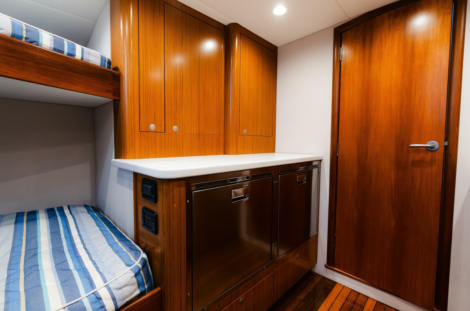 2019 Custom Carolina Daniels Express Sportfish - Image 31