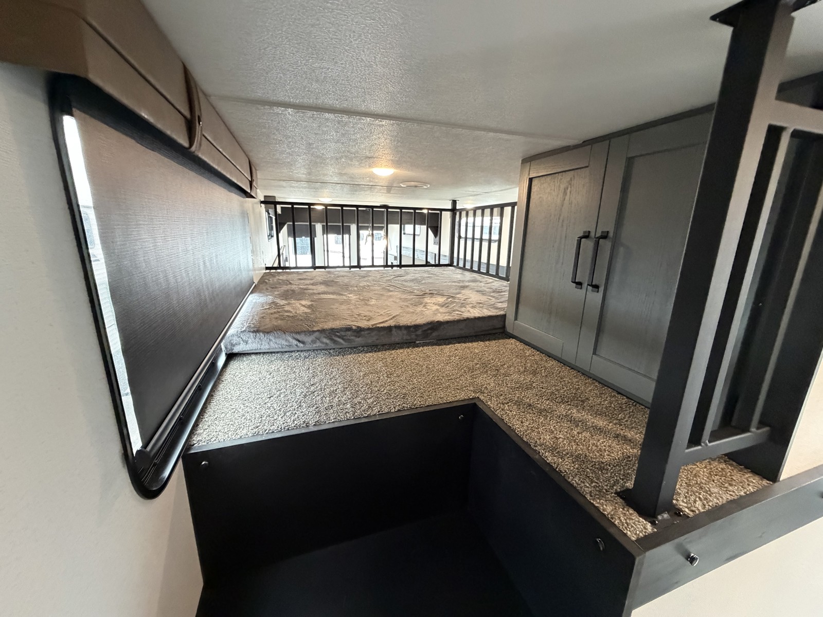 2026 PALOMINO PUMA 423LFT - Image 21