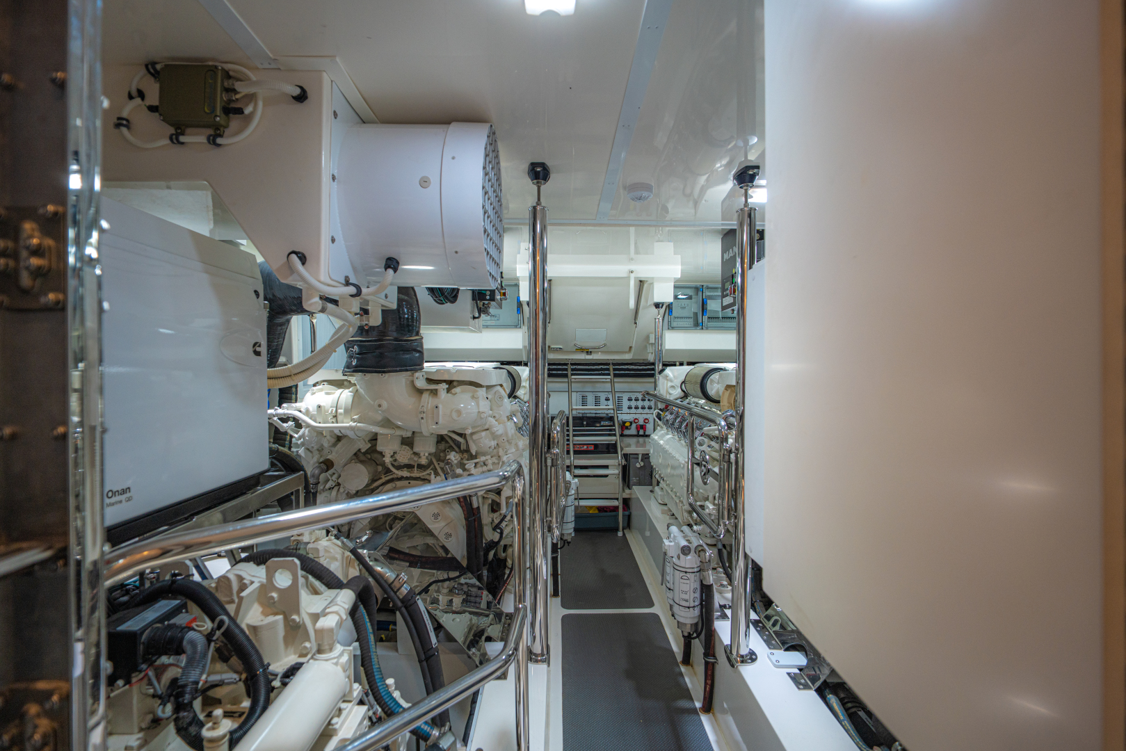 2019 Riviera 68 Sport Motor Yacht - Image 30