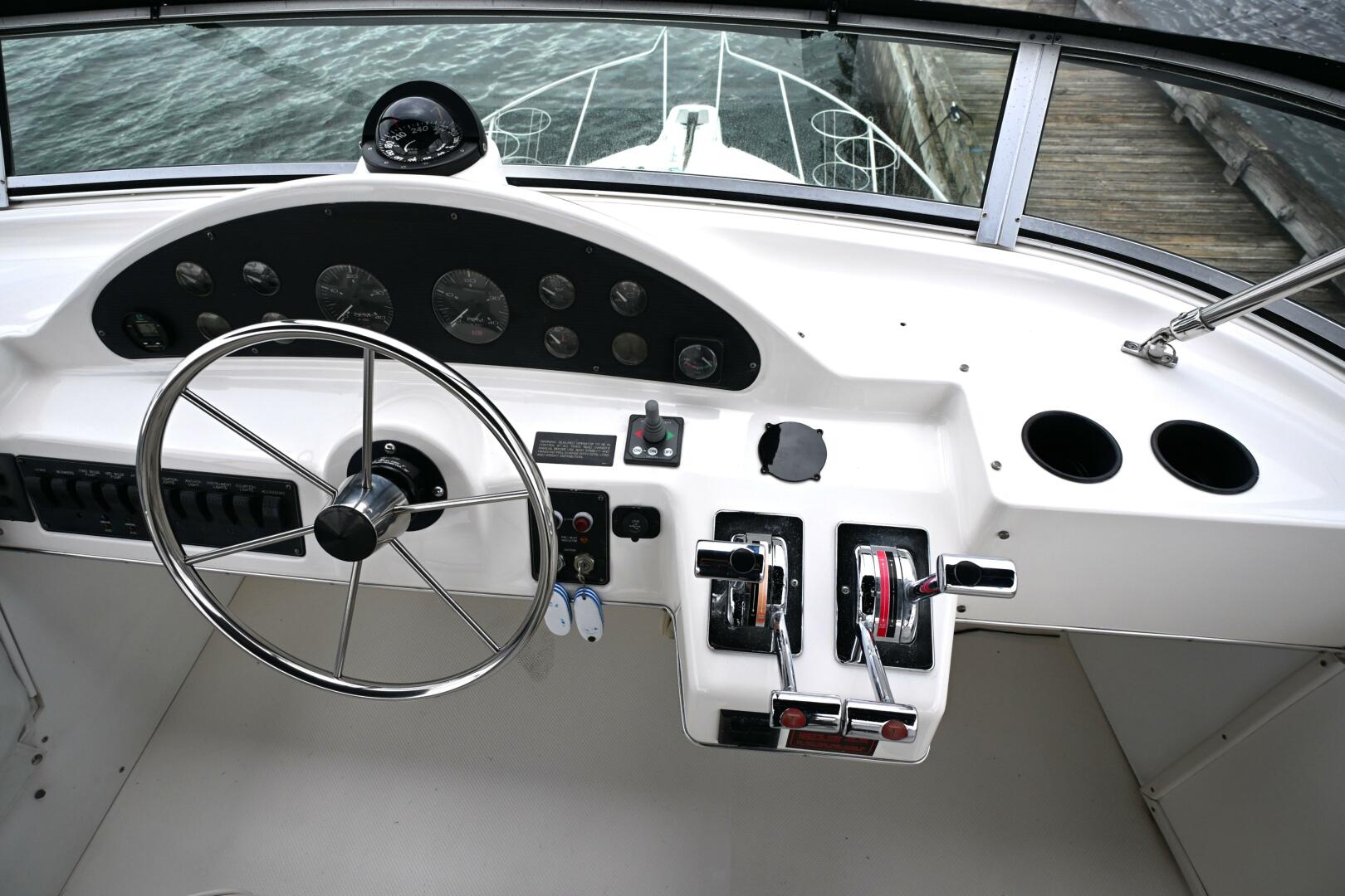 1996 Bayliner 4087 Aft Cabin Motoryacht - Image 24