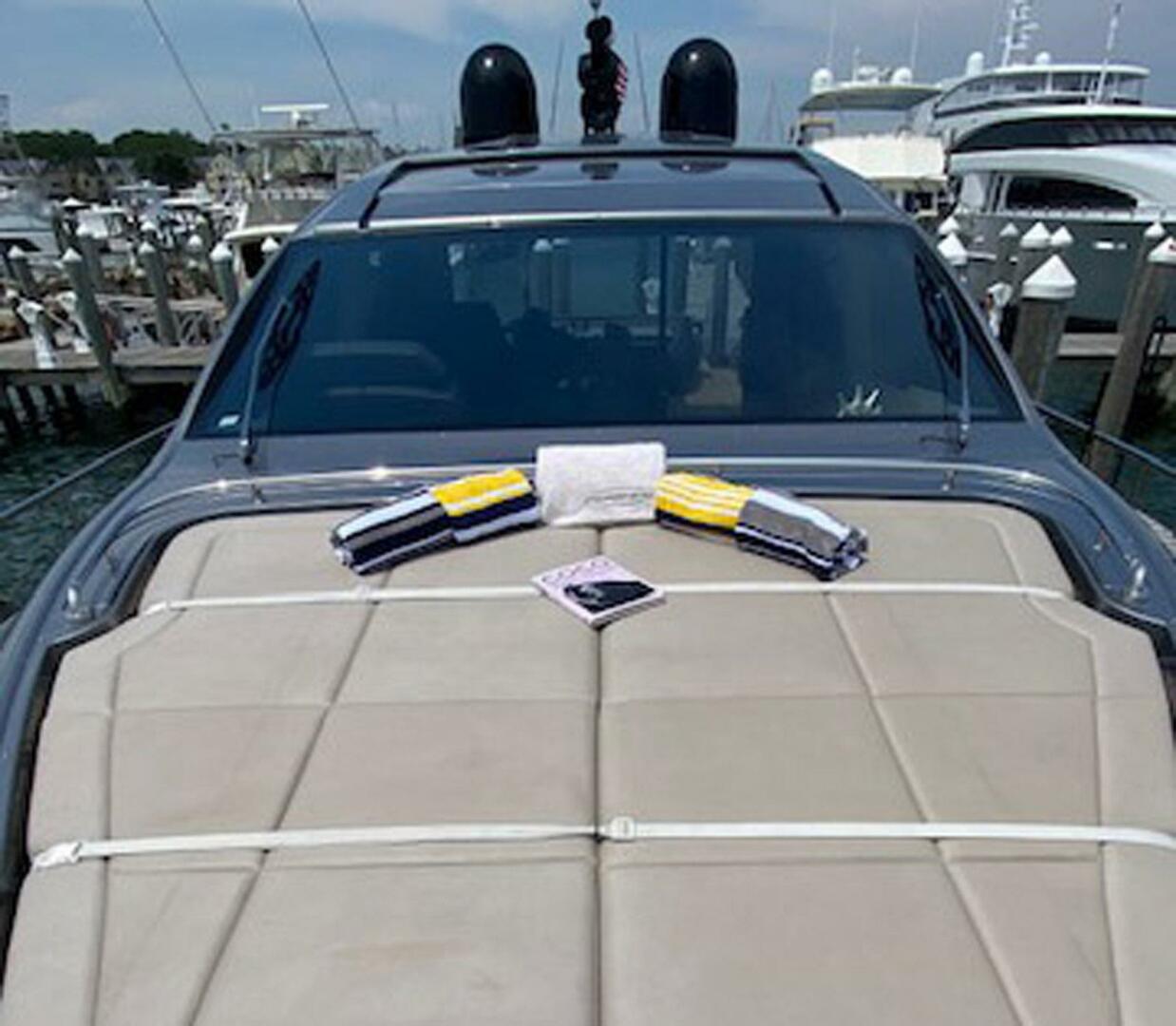 2016 Pershing 70 - Image 29