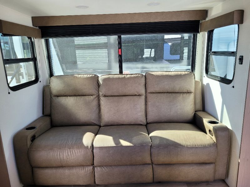 2026 Grand Design Transcend XPLOR 23BHX - Image 9