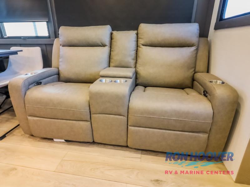 2026 FOREST RIVER 401CFB - Image 24