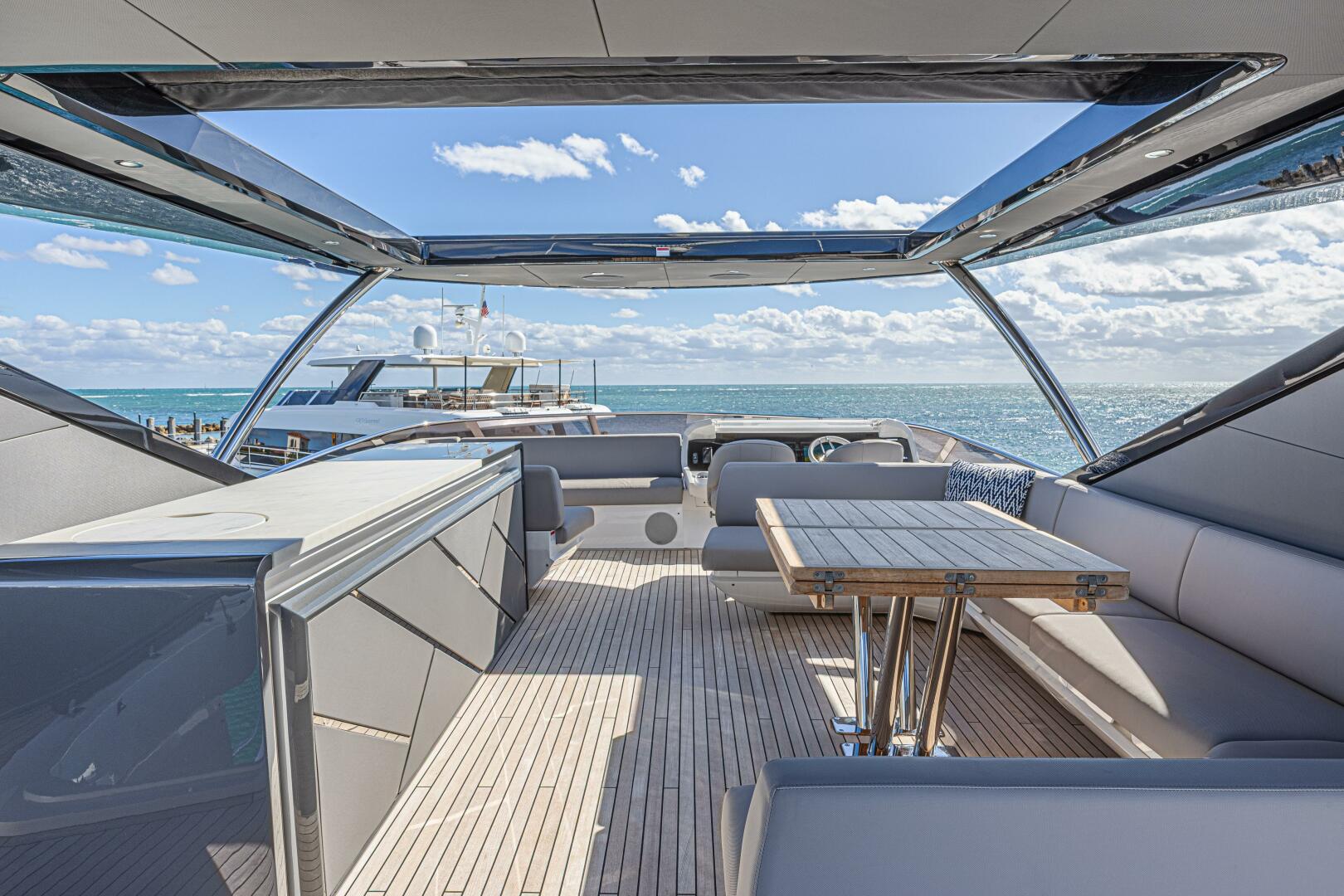 2025 Sunseeker - Image 36