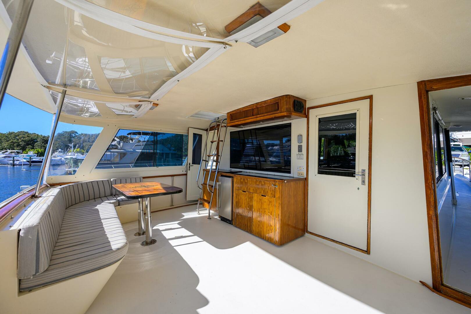 2003 Jupiter 31 Cuddy - Image 125