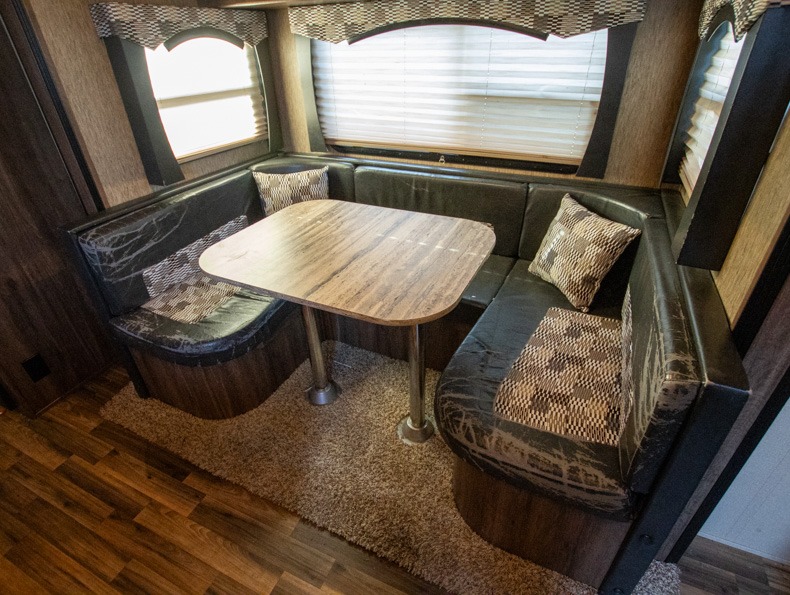 2016 Dutchmen RV Aerolite 242BHSL - Image 6
