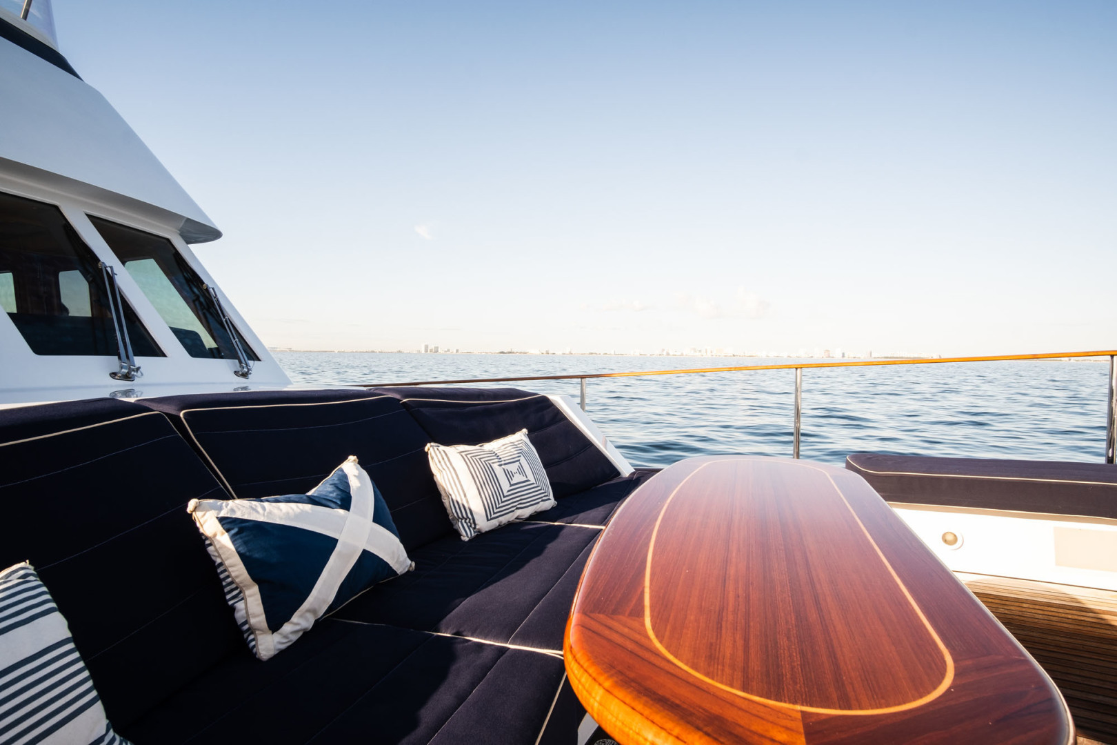 1999 Palmer Johnson Motor Yacht - Image 37