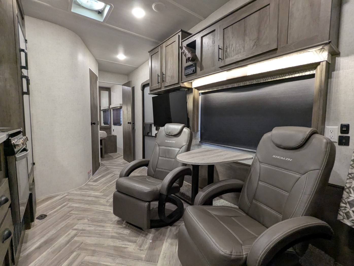 2021 Forest River Stealth FQ2413 - Image 22