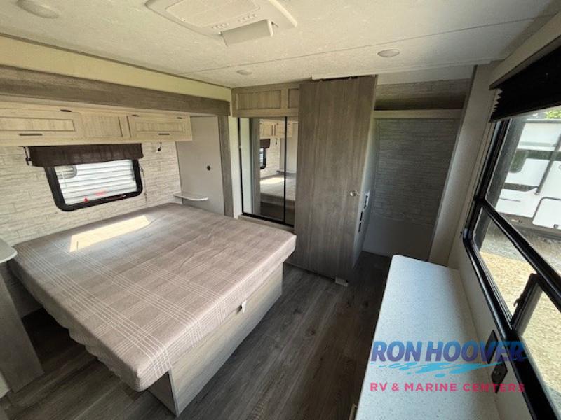 2026 COACHMEN CATALINA 343BHTSLE RHB - Image 8