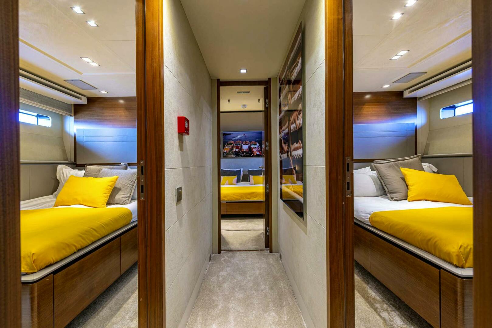 2007 Peri Yachts Peri 29 - Image 18