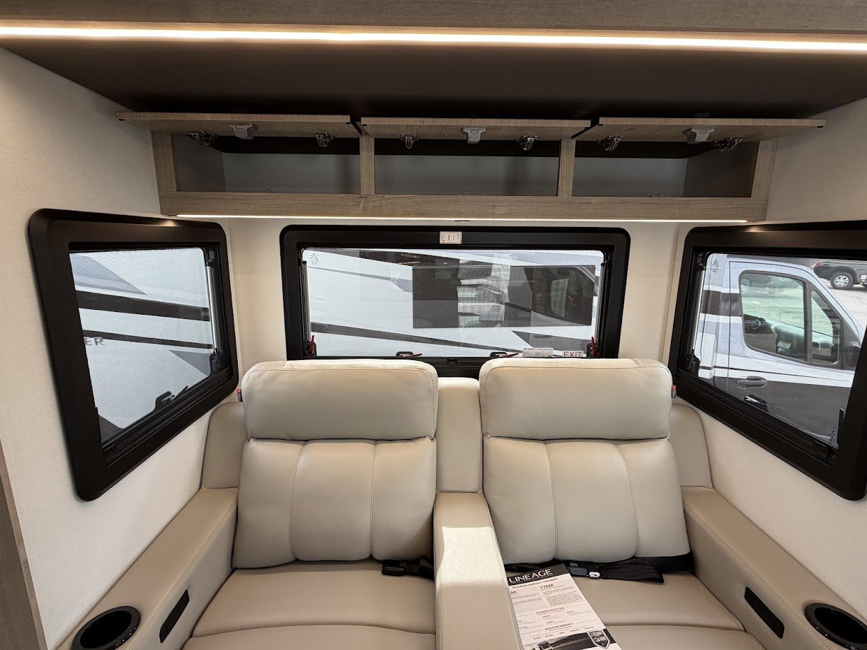 2026 Grand Design Lineage Series M 25TK - Image 24