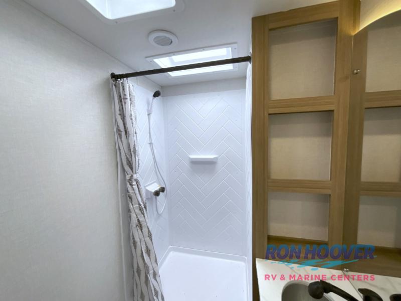 2026 FOREST RIVER 28VC - Image 23