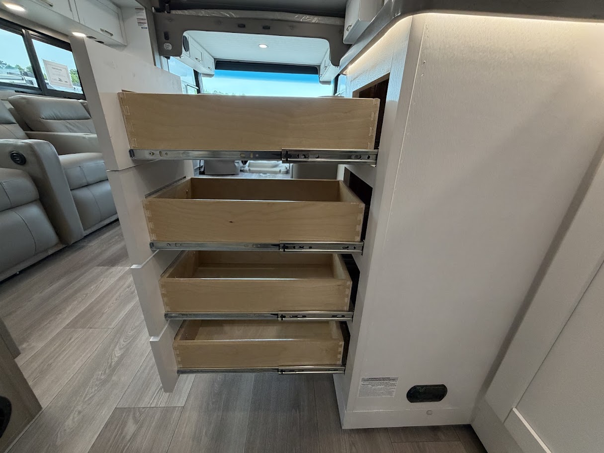 2027 JAYCO PRECEPT 36C - Image 40