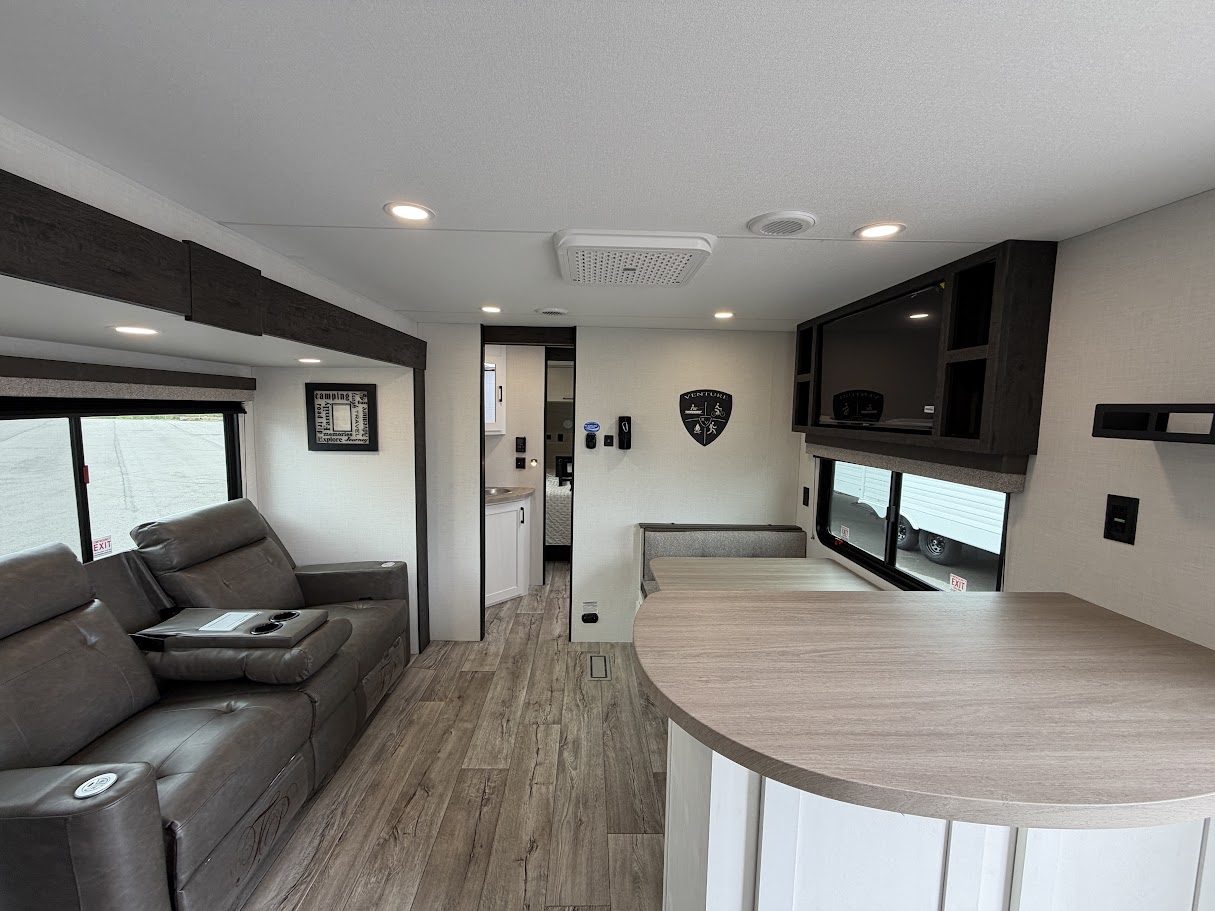2026 VENTURE RV SIENNA 231VRK - Image 6