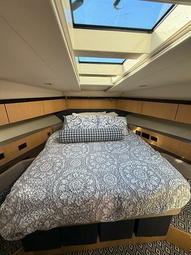 2015 Fairline Squadron 42 - Image 23