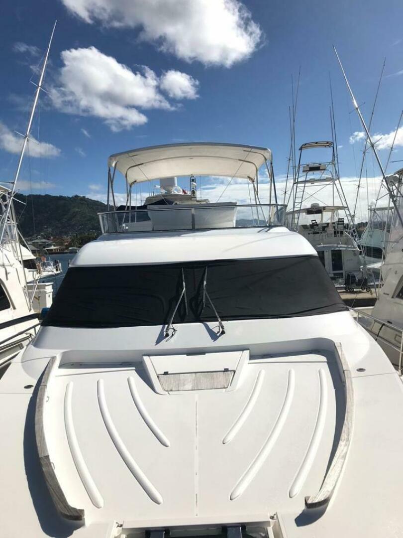 2010 Fairline Squadron 55 - Image 3