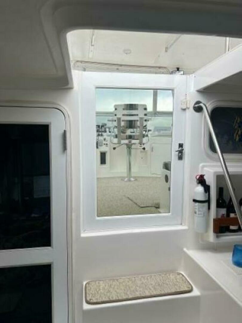1998 Hyatt 51 Aft Cabin MY - Image 23