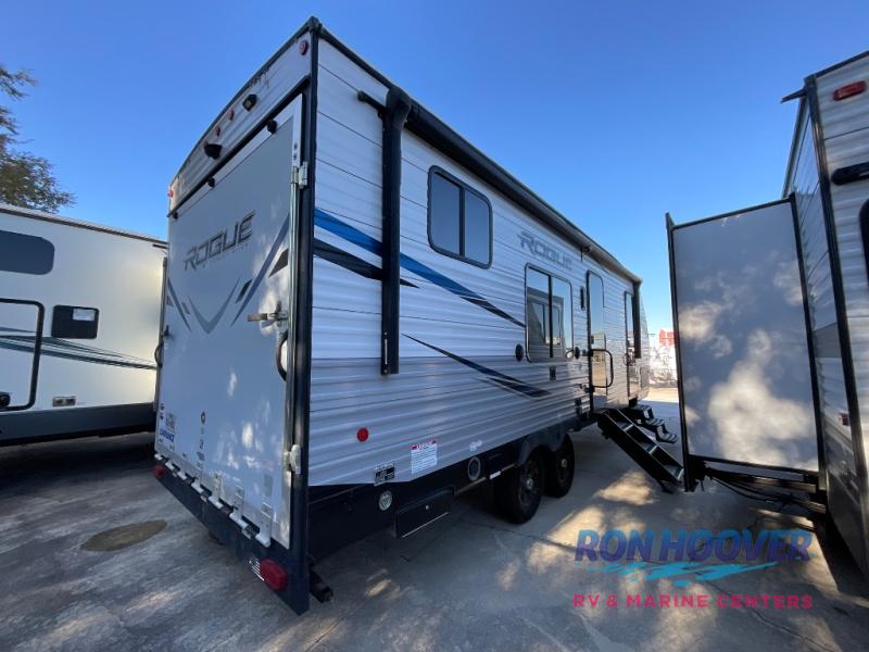 2021 FOREST RIVER VENGEANCE M25V - Image 6
