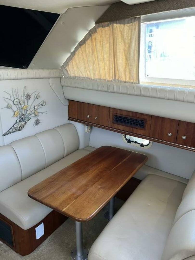 2004 Cruisers Yachts - Image 25