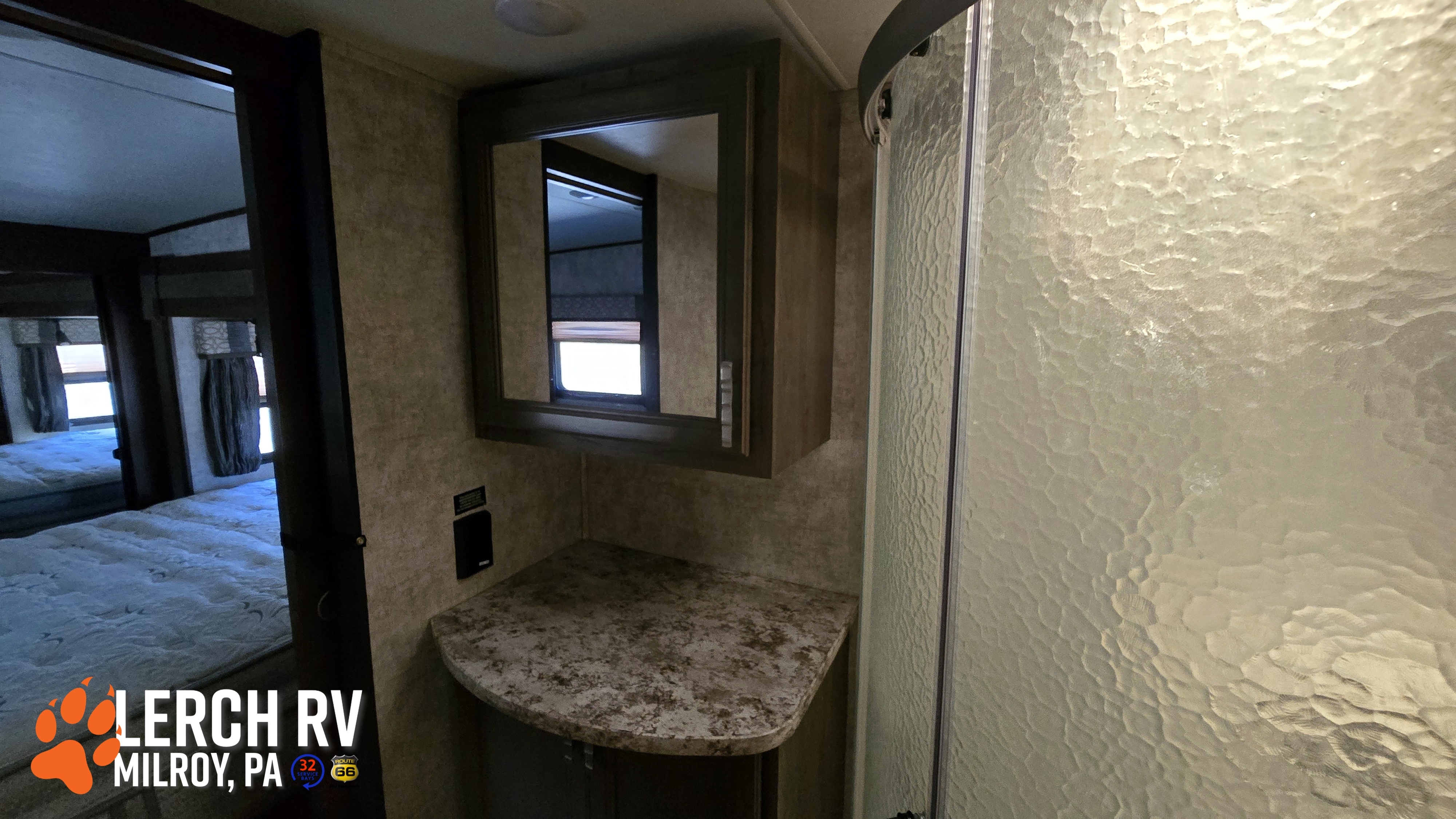 2017 Highland Ridge Roamer RT340FLR - Image 33