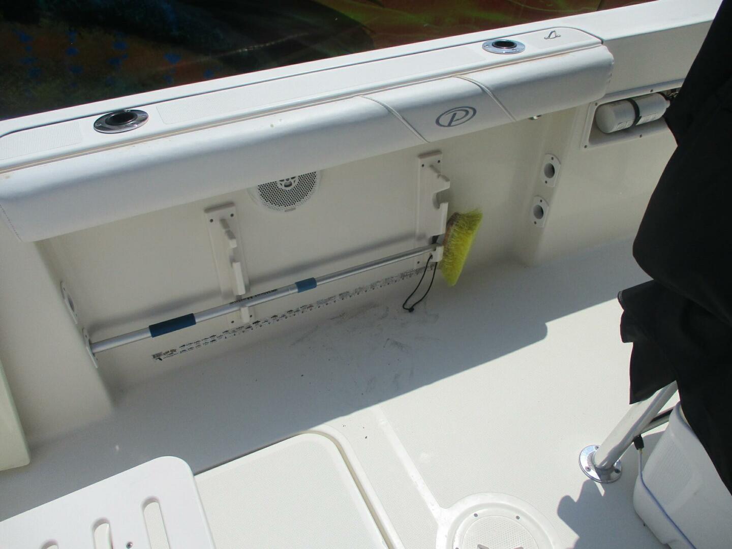 2006 Pursuit - Image 18