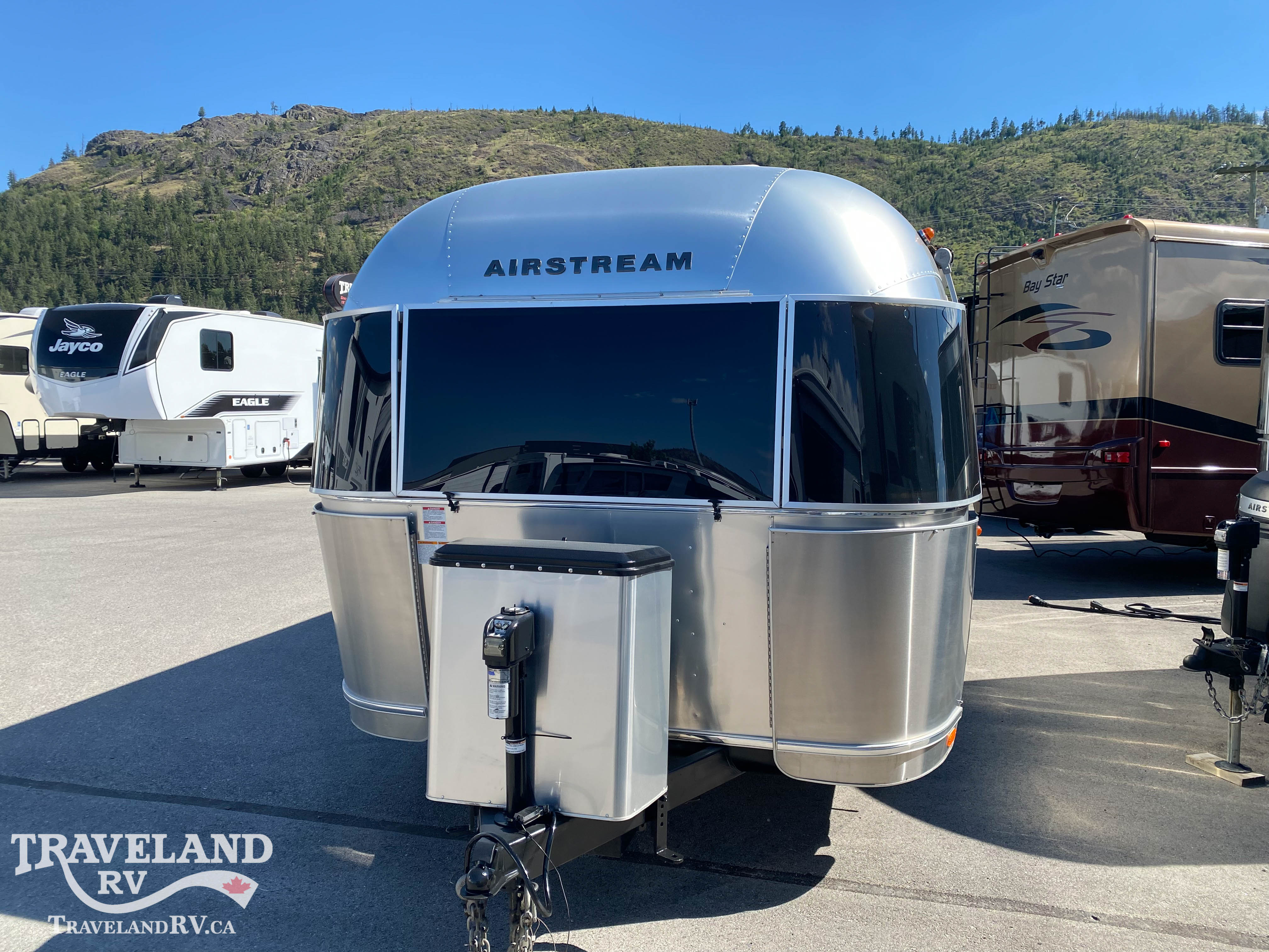 2023 Airstream Globetrotter 25FBQ - Image 5