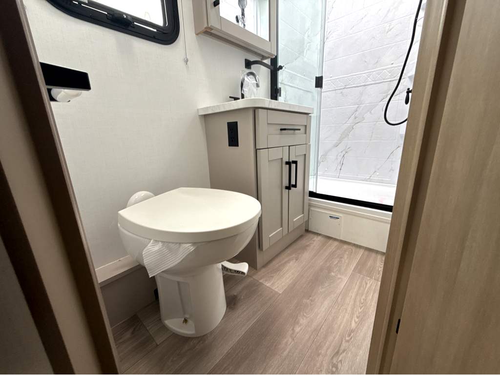 2027 ENTEGRA COACH ODYSSEY 24B - Image 19