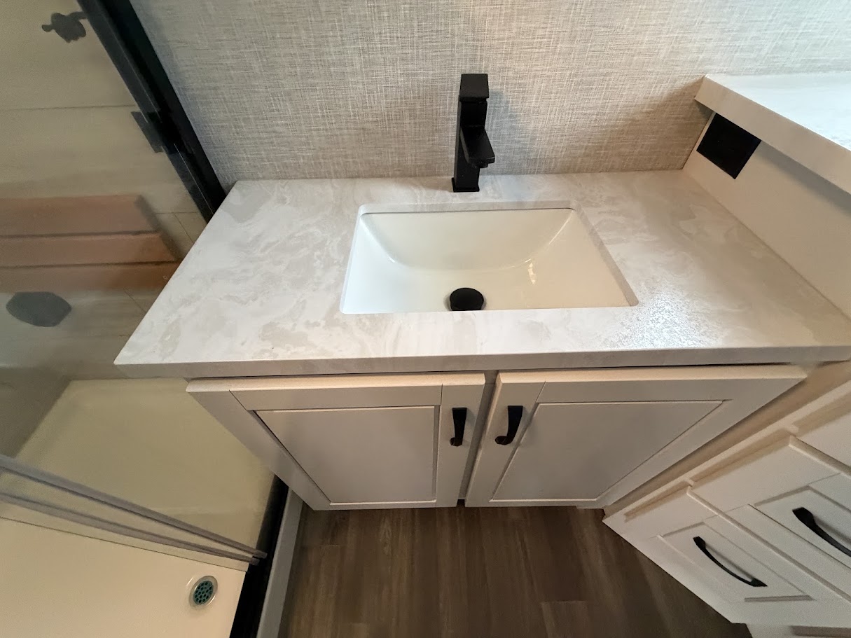 2025 JAYCO NORTH POINT 382FLRB - Image 41