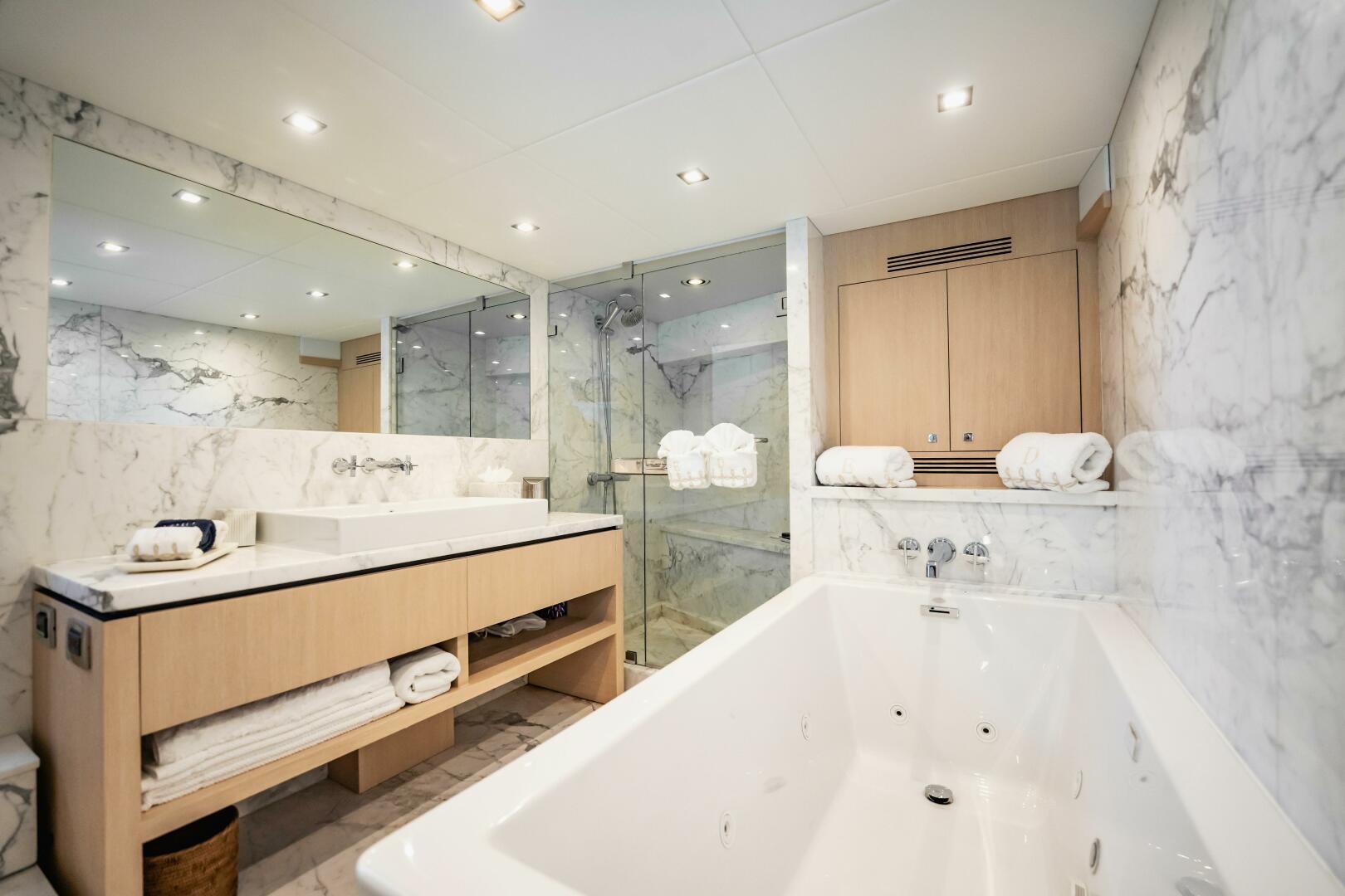 2011 Sunseeker 34 Metre Yacht - Image 48