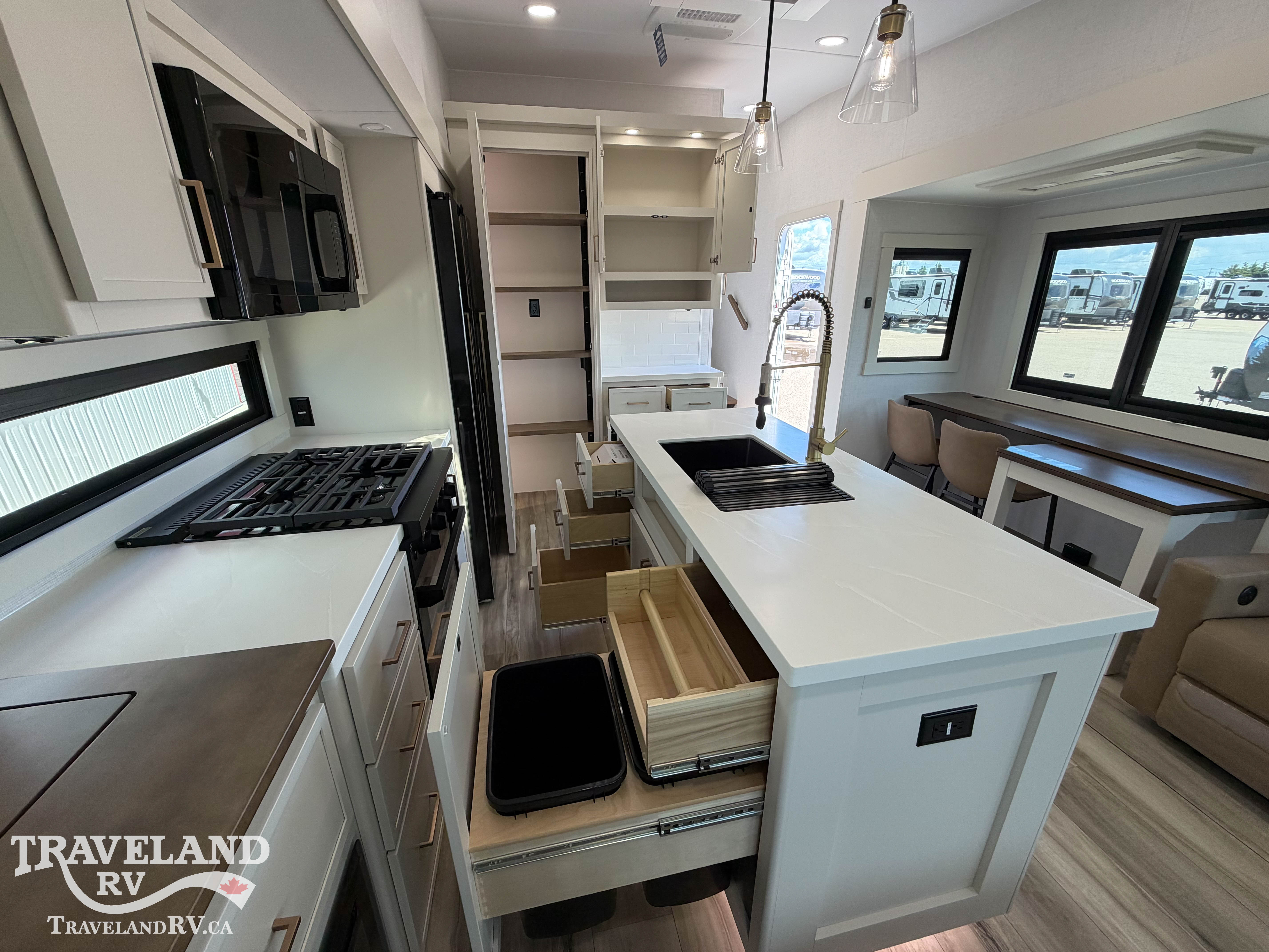 2027 Brinkley RV Model Z 3610 - Image 13