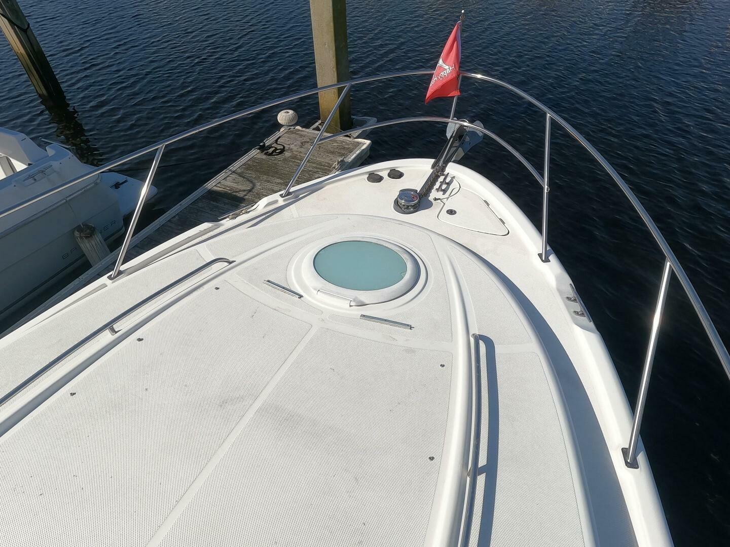 2003 Meridian 34 Convertible - Image 9