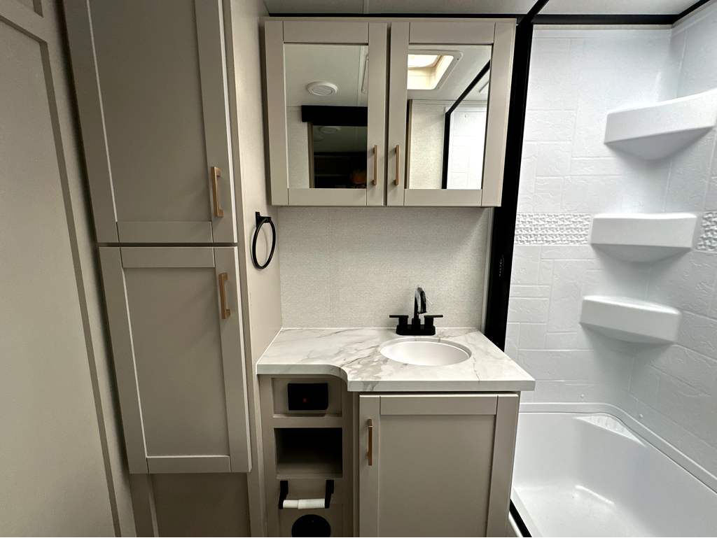 2027 JAYCO JAY FEATHER 21MML - Image 22