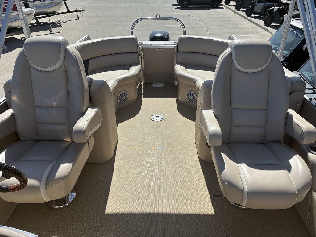 2014 Avalon C SERIES WIND JAMMER 24 - Image 21