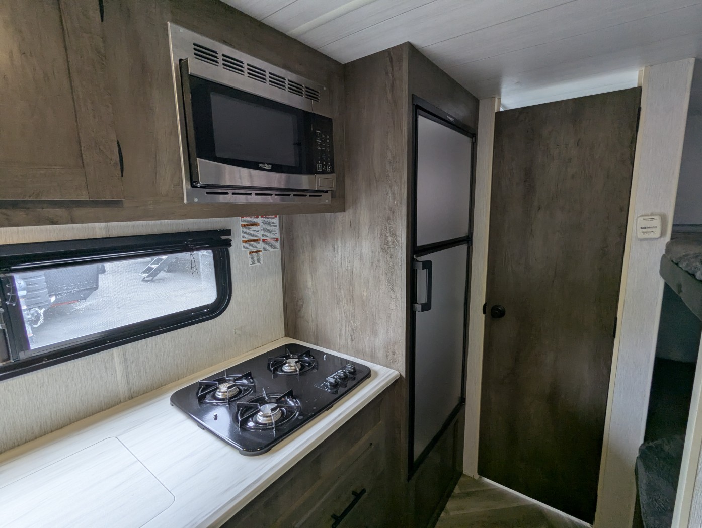 2022 Forest River EVO 177BQ - Image 14