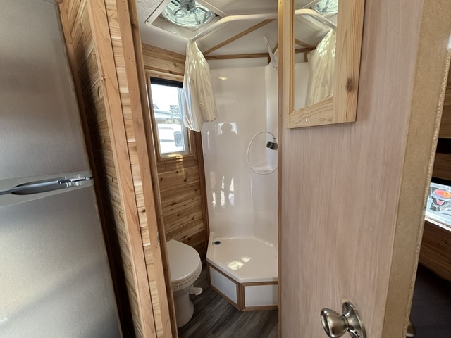 2027 ICE CASTLE RV EXTREME III 8X21 - Image 26